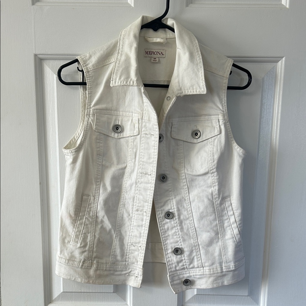 Merona Kids Cream Button-Up Vest